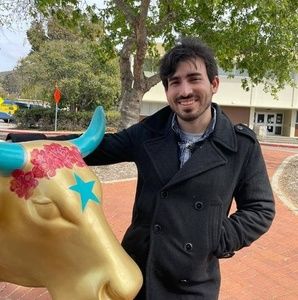 Meet your Posher, Cesar